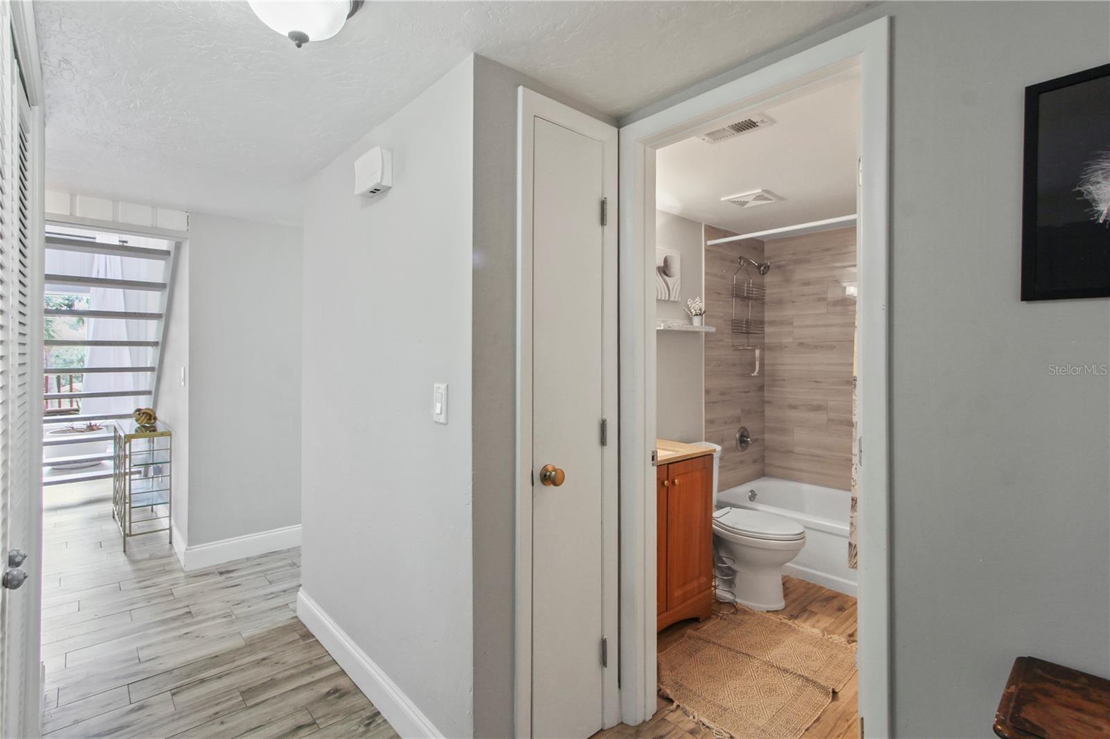 WEKIVA VILLAS CONDO - Residential Lease