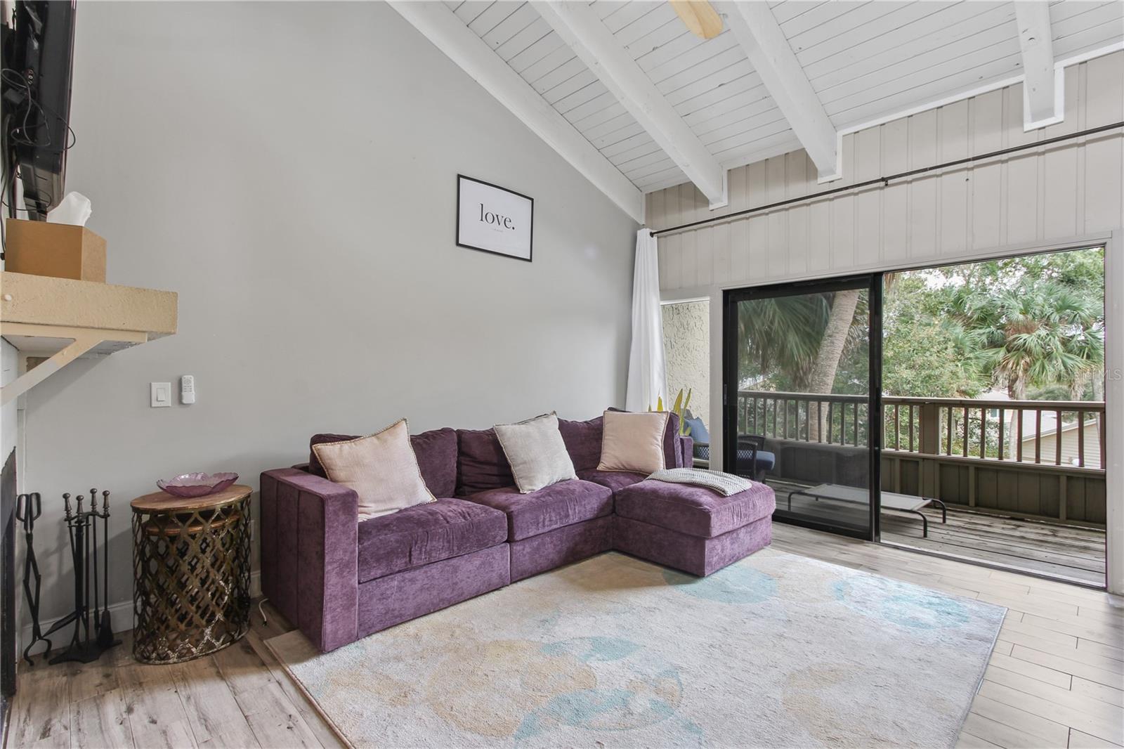 WEKIVA VILLAS CONDO - Residential Lease