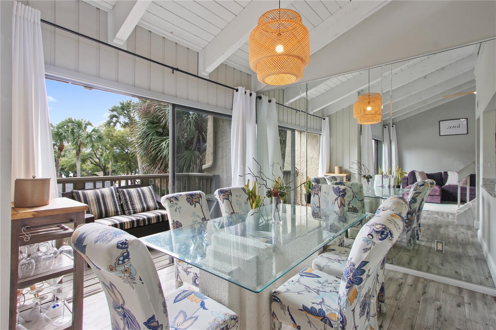 WEKIVA VILLAS CONDO - Residential Lease