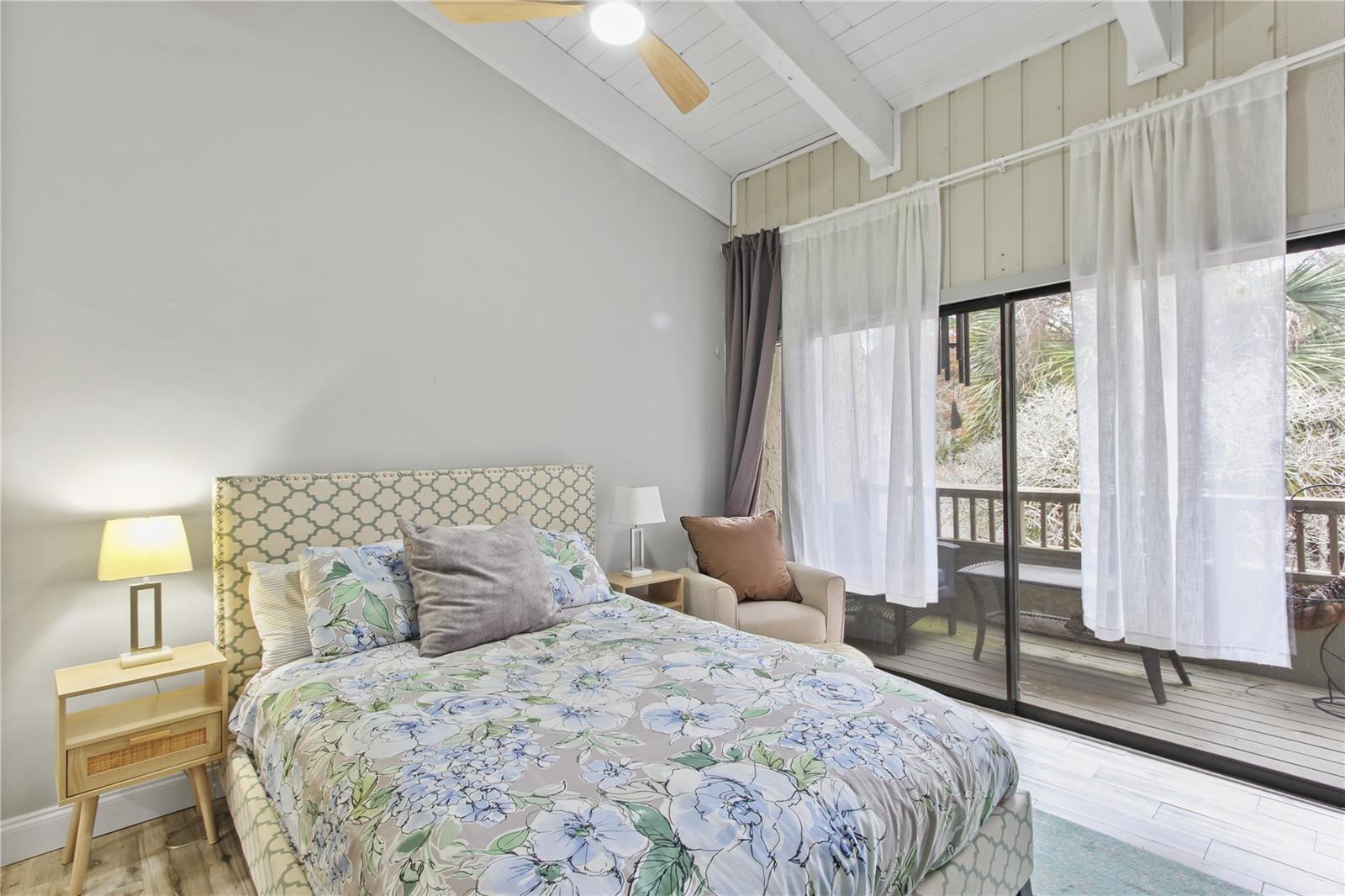 WEKIVA VILLAS CONDO - Residential Lease