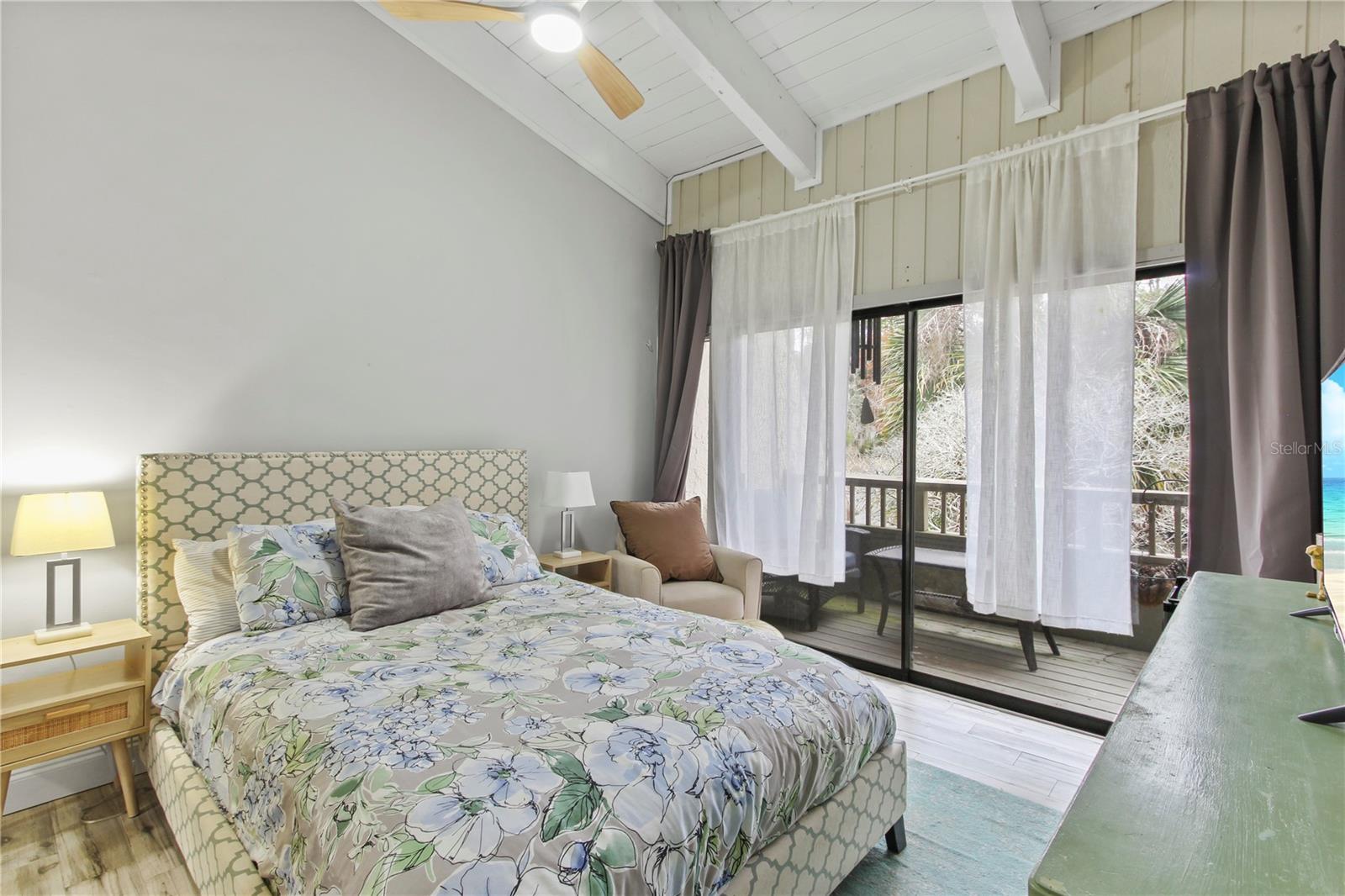 WEKIVA VILLAS CONDO - Residential Lease