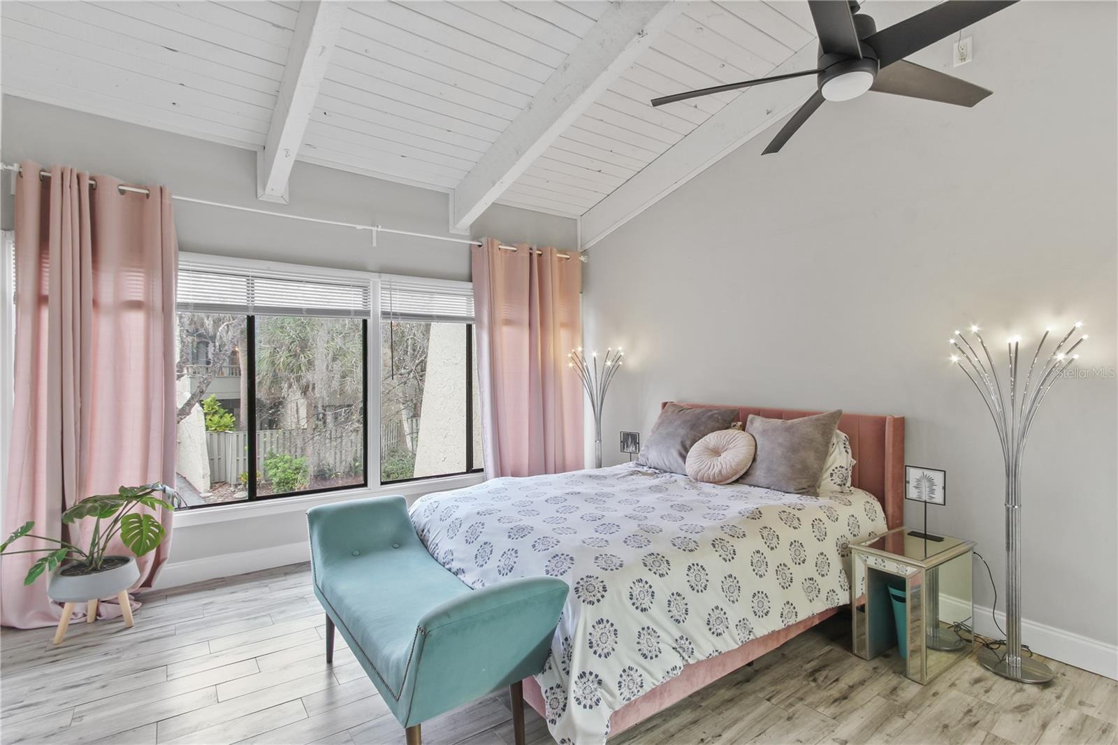 WEKIVA VILLAS CONDO - Residential Lease