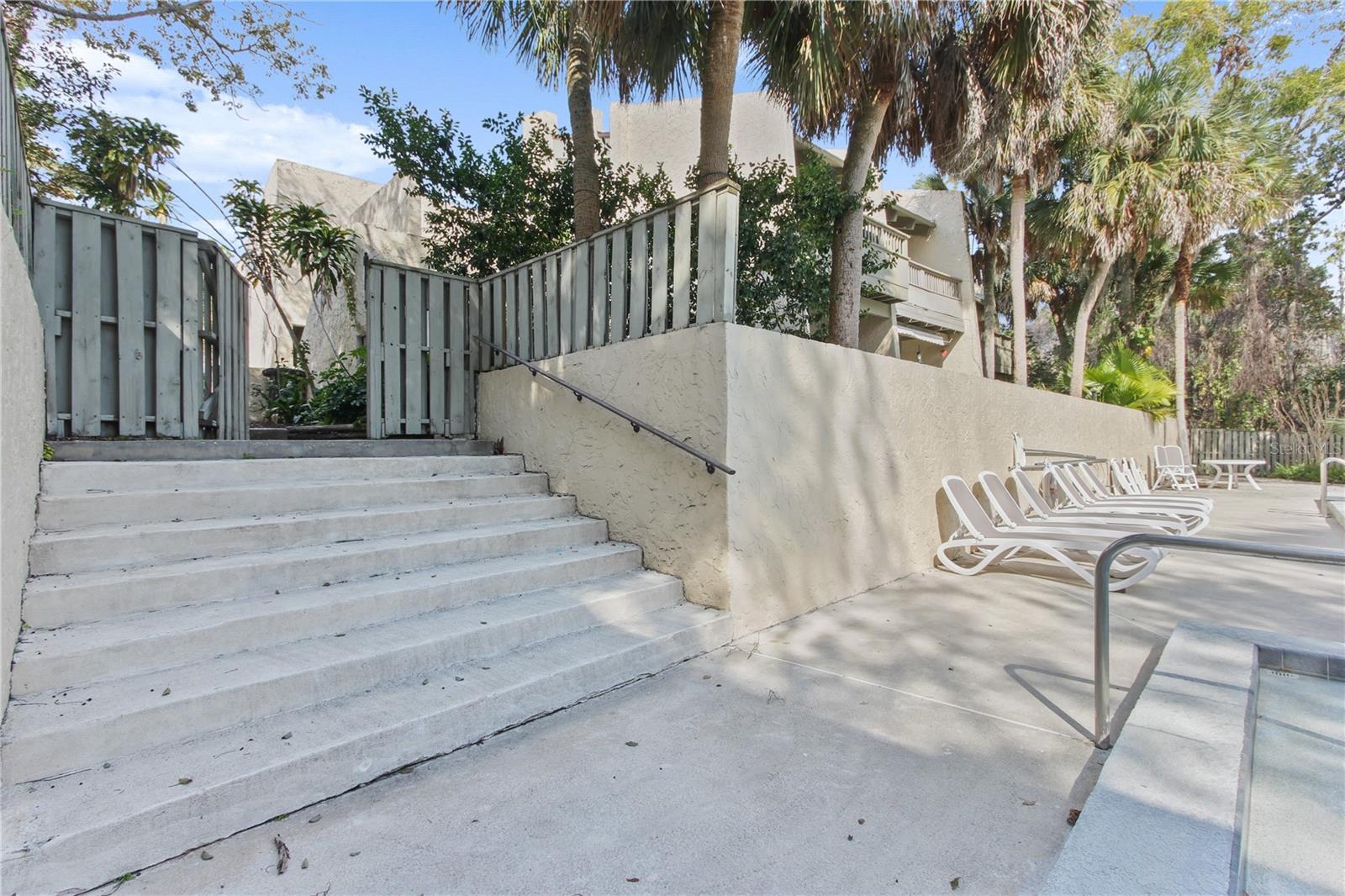 WEKIVA VILLAS CONDO - Residential Lease