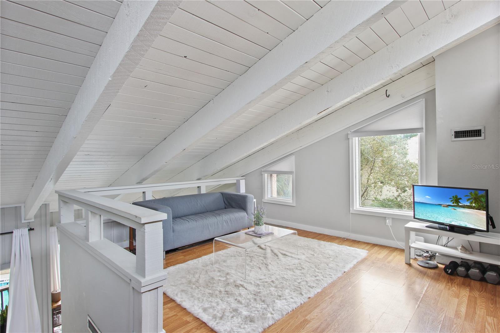 WEKIVA VILLAS CONDO - Residential Lease