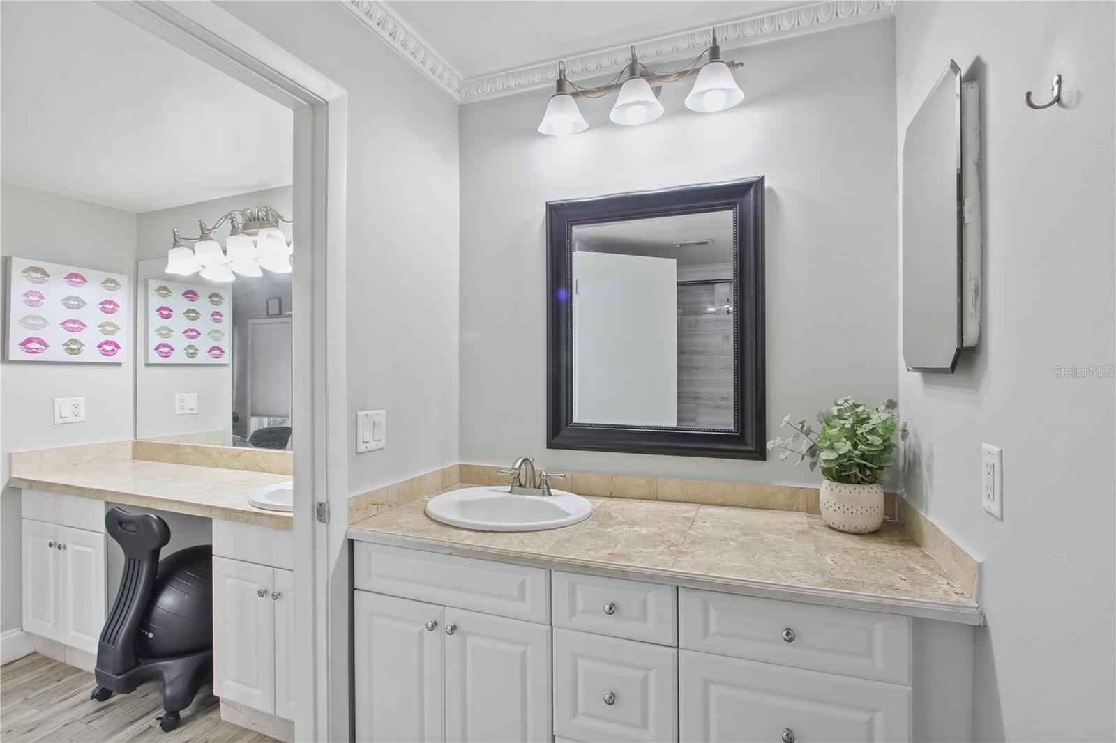 WEKIVA VILLAS CONDO - Residential Lease