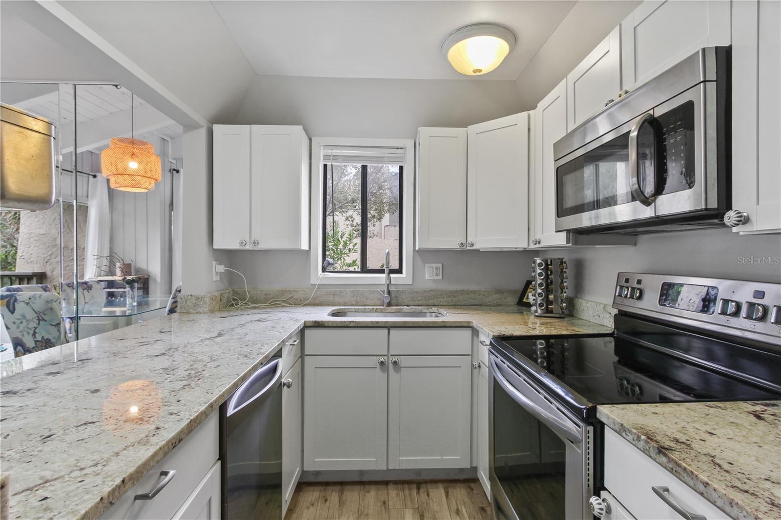 WEKIVA VILLAS CONDO - Residential Lease