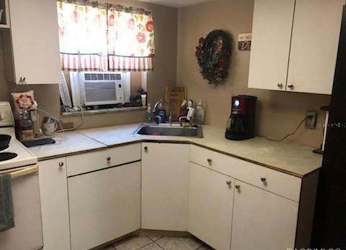 MINI FARMS UNIT 11 UNREC - Residential