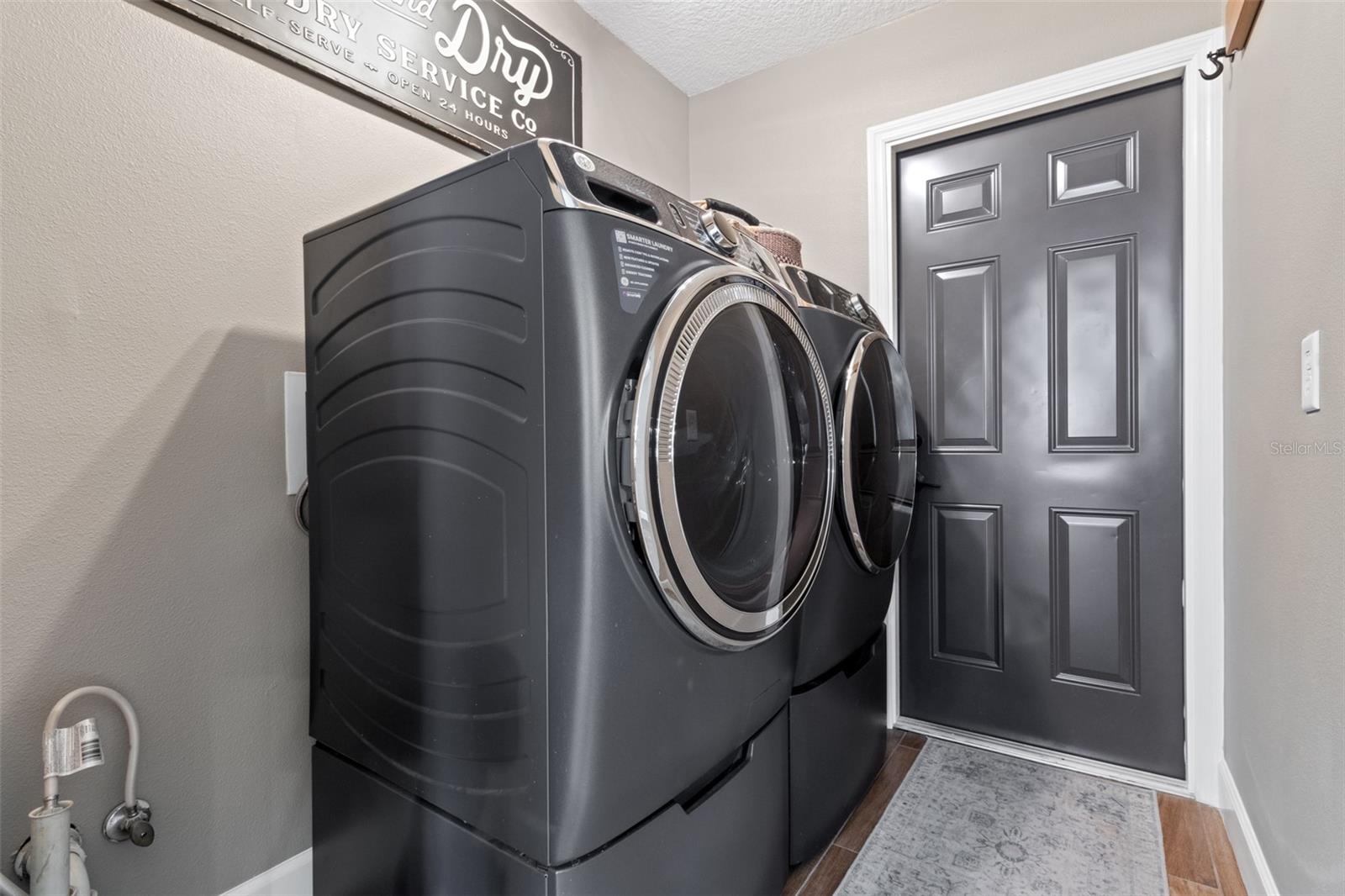 FRANCES ARBOR VILLAS - Residential Lease