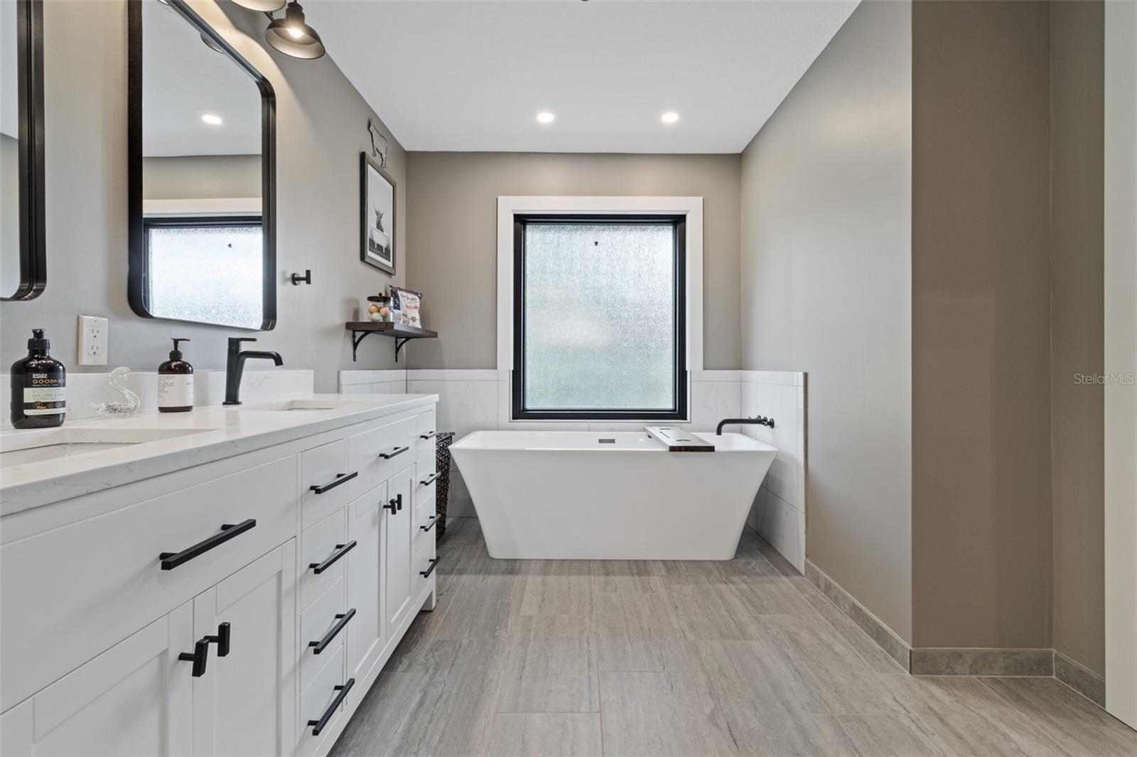 FRANCES ARBOR VILLAS - Residential Lease