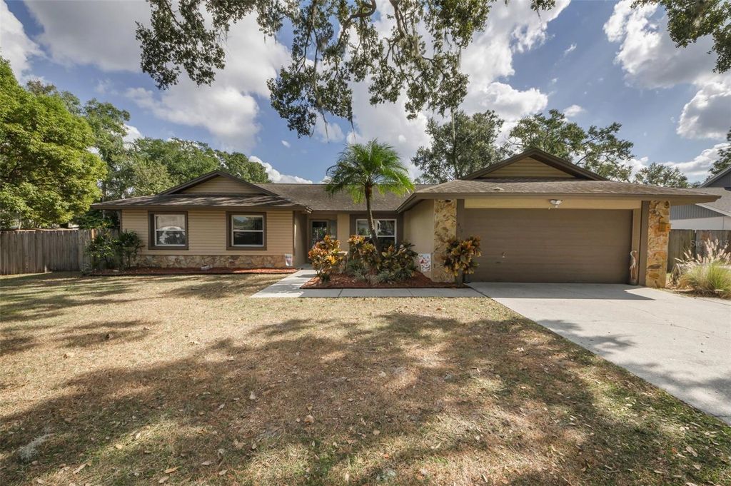 Photo of 415 Bayfield Drive, Brandon, FL 33511 (MLS # TB8450886)