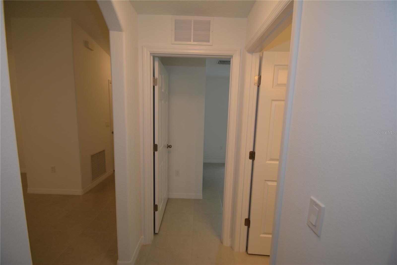 SEMINOLE WOODS - Residential Lease