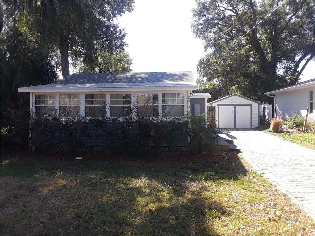 Photo of 2012 E Grant Avenue, Orlando, FL 32806 (MLS # O6437050)