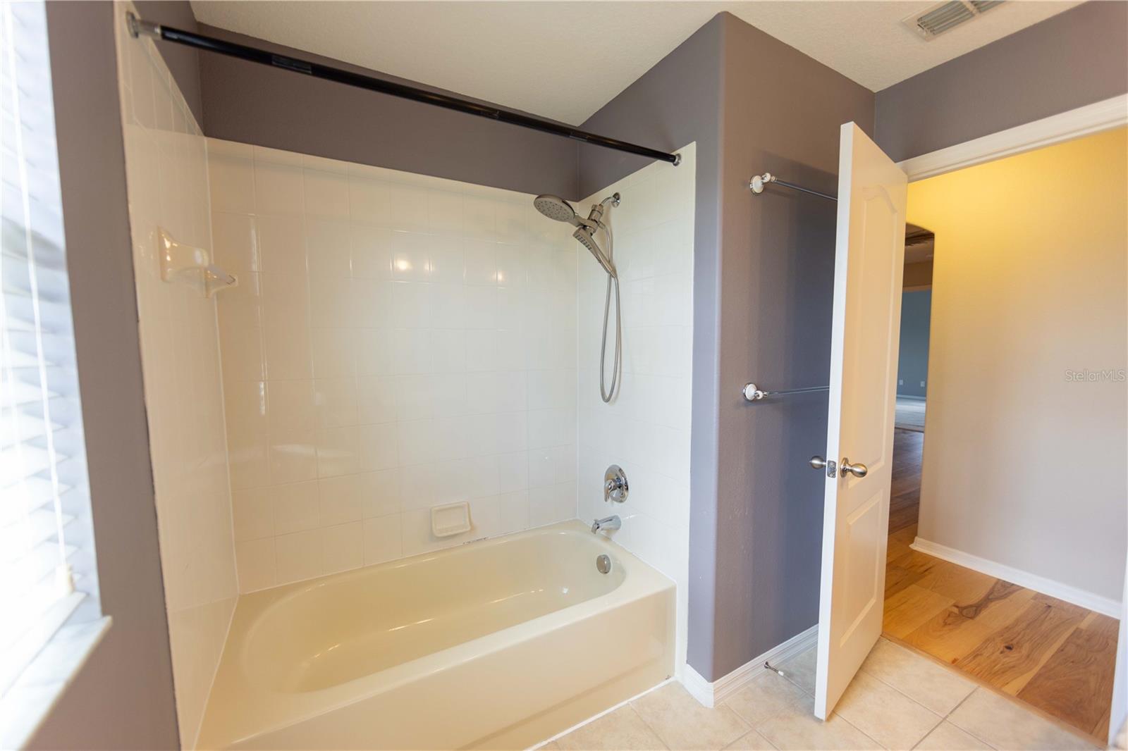 LEGACY A-H - Residential