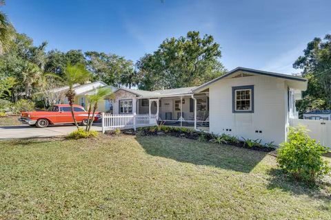 A home in MOUNT DORA