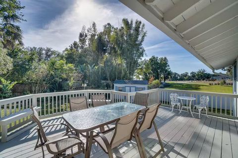 A home in MOUNT DORA