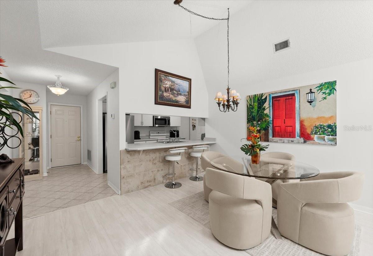 124 KINGBIRD CIRCLE 2040