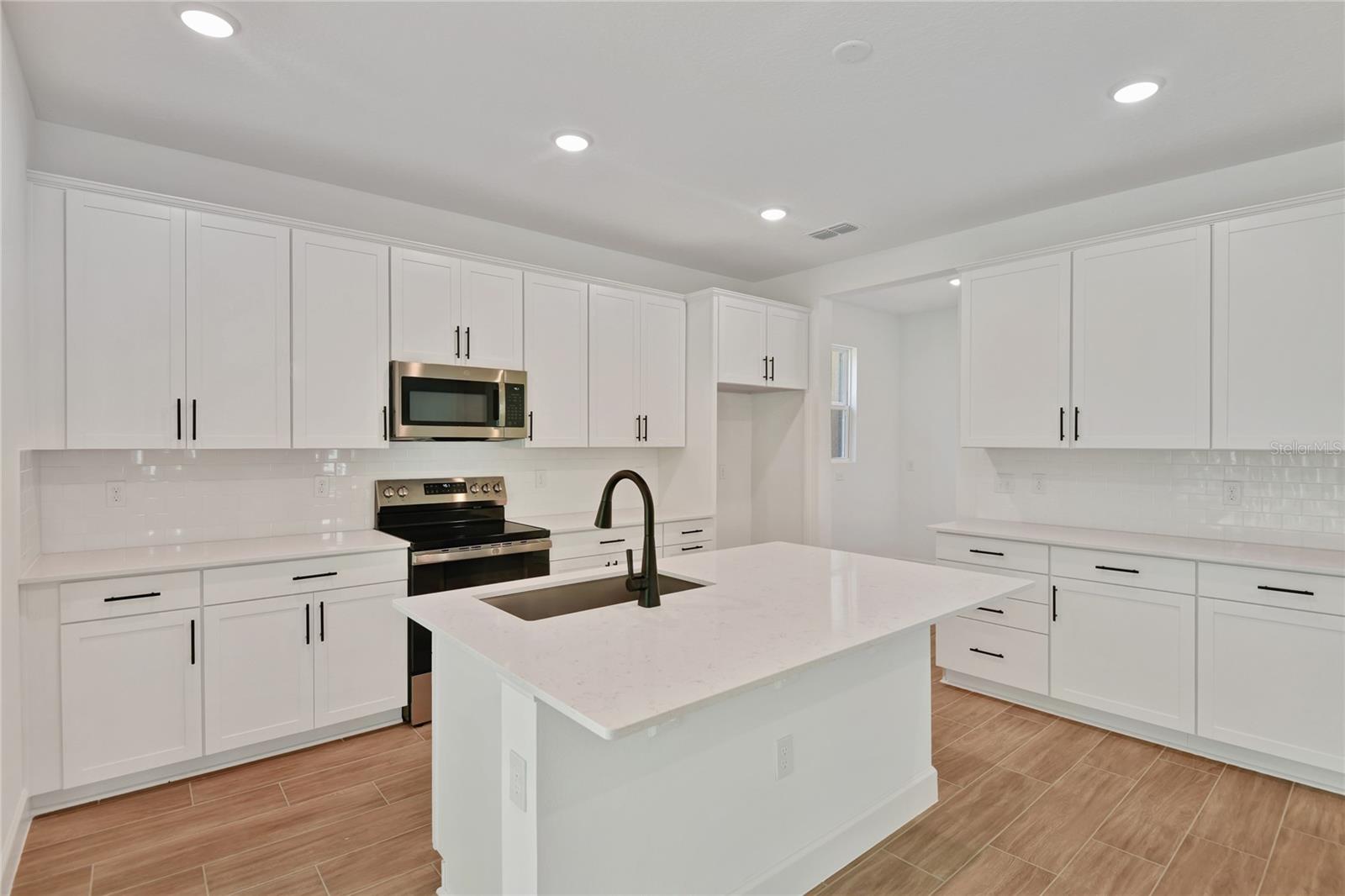 SEASONS AT WEKIVA RIDGE - Residential