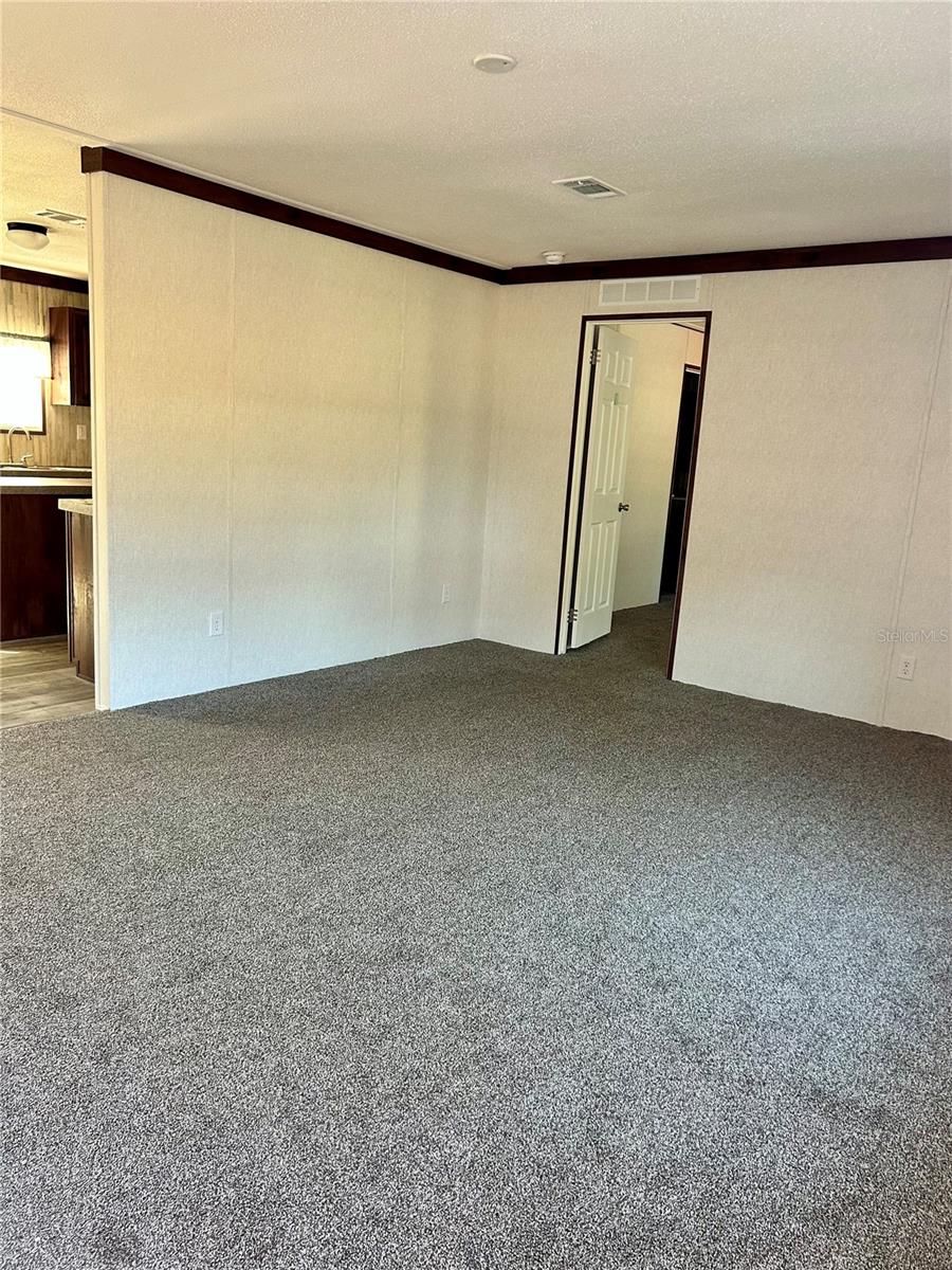 SILVER SPRINGS - Residential