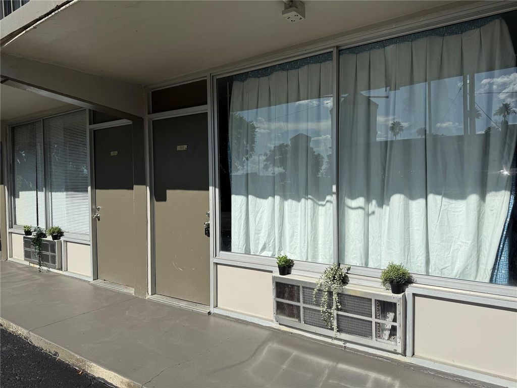 Photo of 5020 W Irlo Bronson Memorial Highway #262, Kissimmee, FL 34746 (MLS # S5137281)