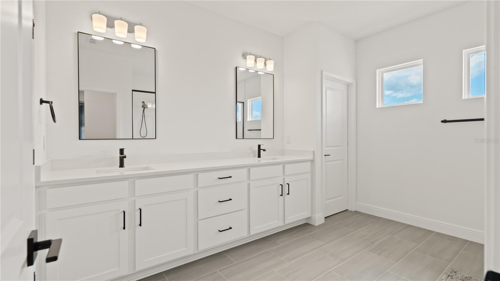 LAKESIDE/HAMLIN - Residential