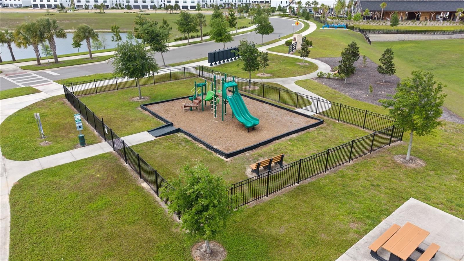 LAKESIDE/HAMLIN - Residential