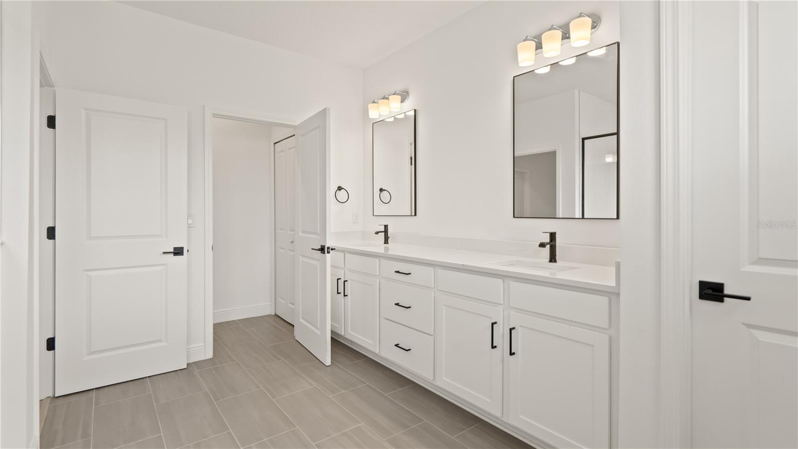 LAKESIDE/HAMLIN - Residential