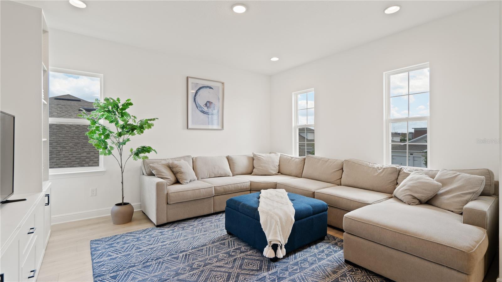 LAKESIDE/HAMLIN - Residential