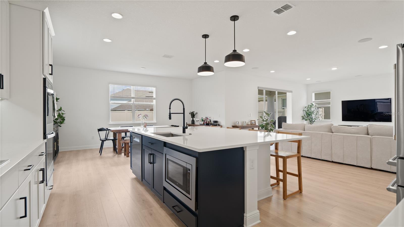 LAKESIDE/HAMLIN - Residential