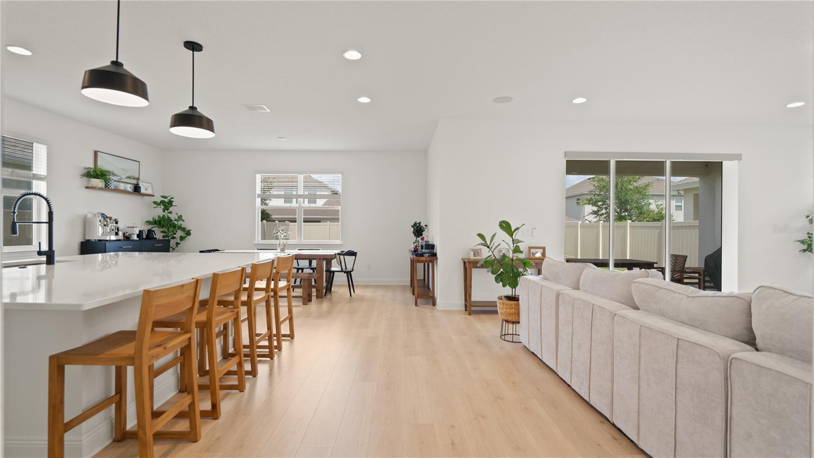 LAKESIDE/HAMLIN - Residential