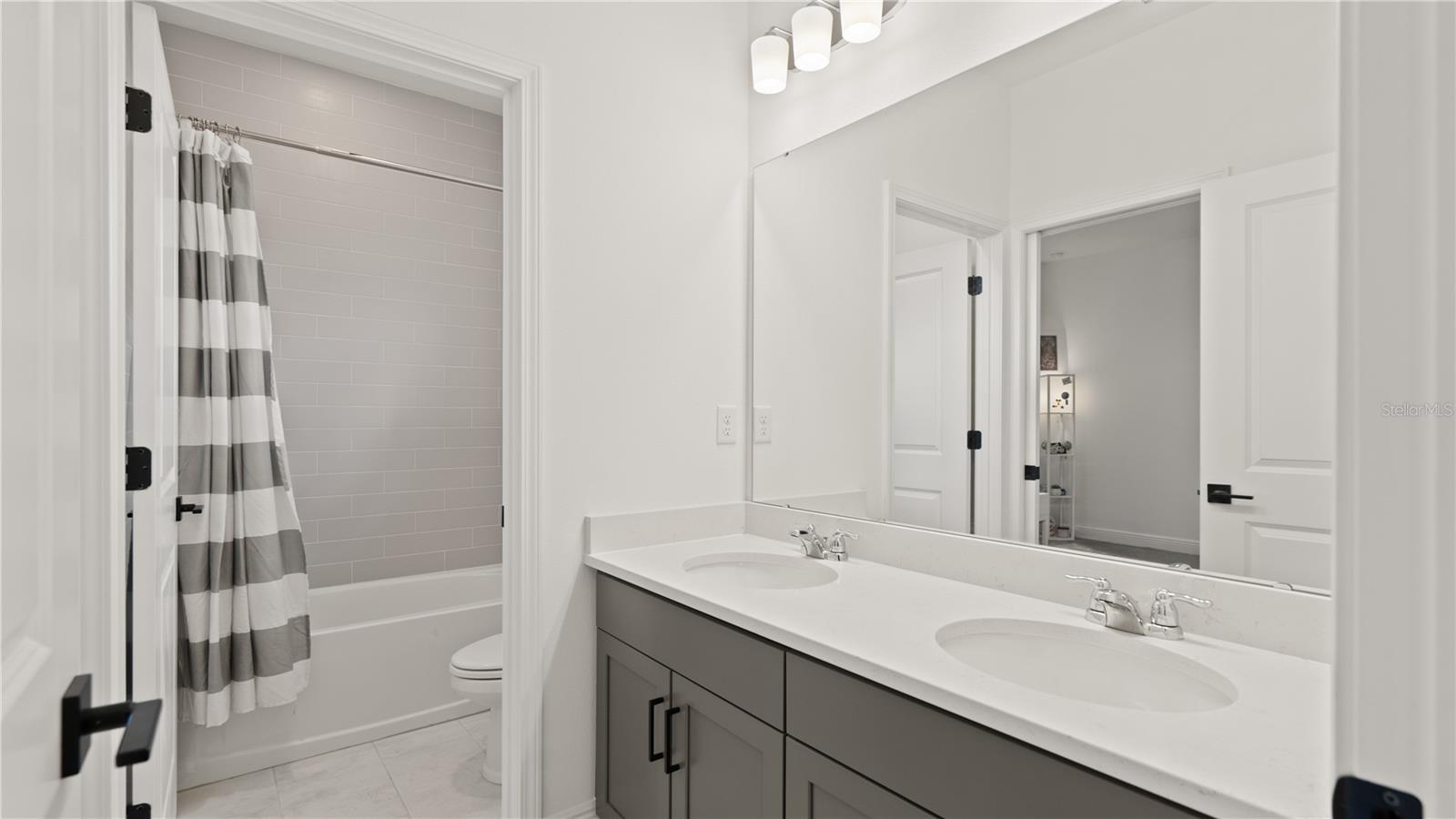 LAKESIDE/HAMLIN - Residential