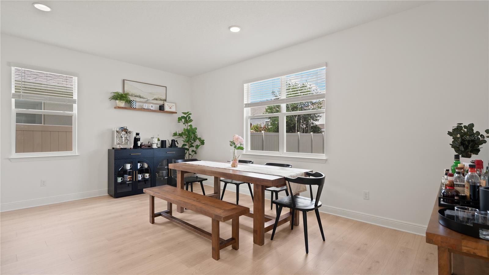 LAKESIDE/HAMLIN - Residential