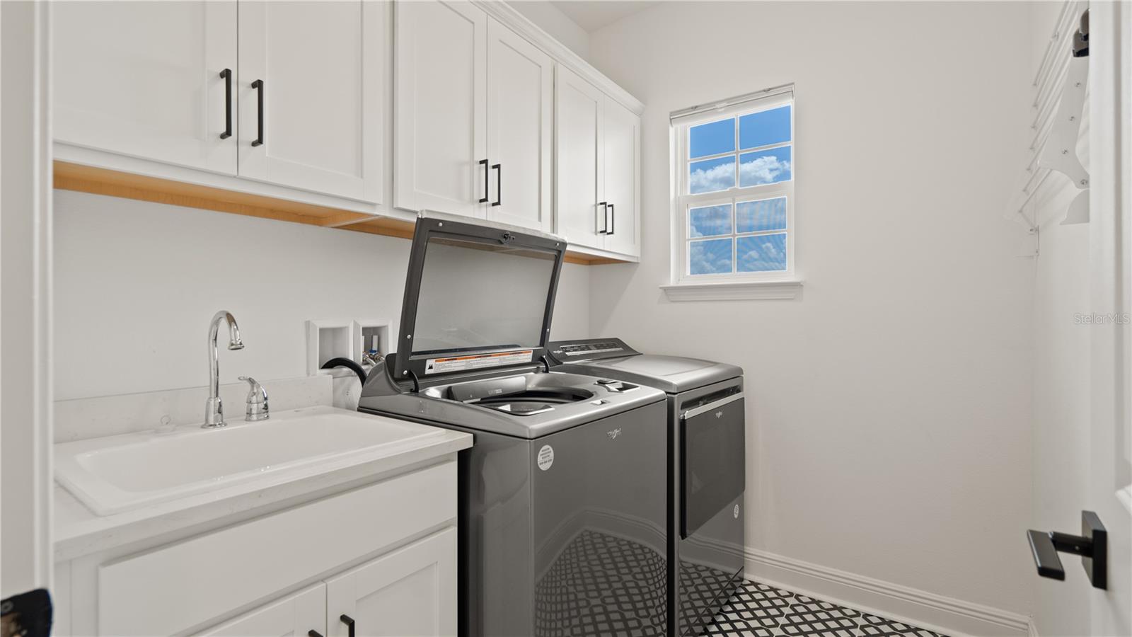 LAKESIDE/HAMLIN - Residential