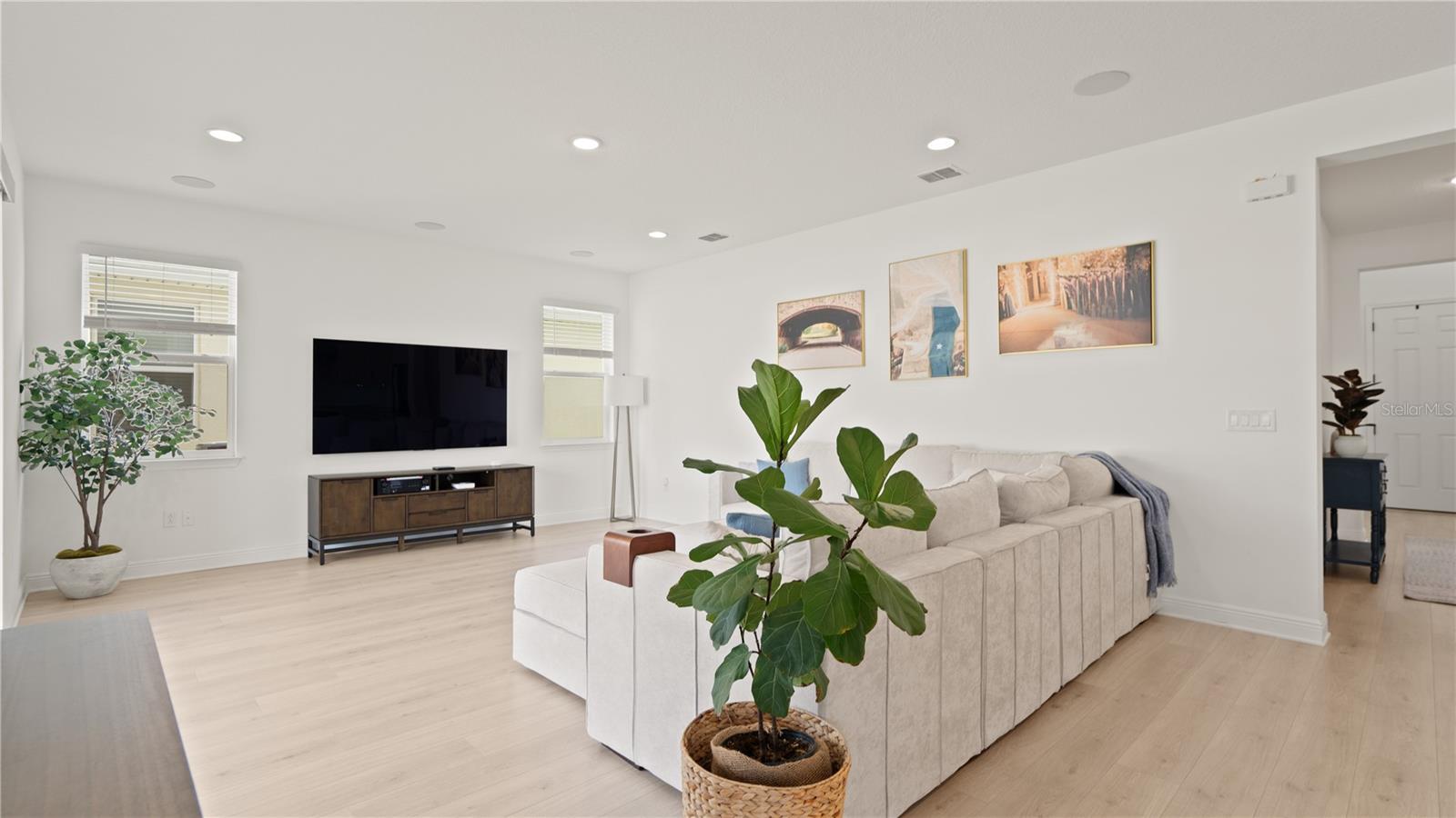 LAKESIDE/HAMLIN - Residential