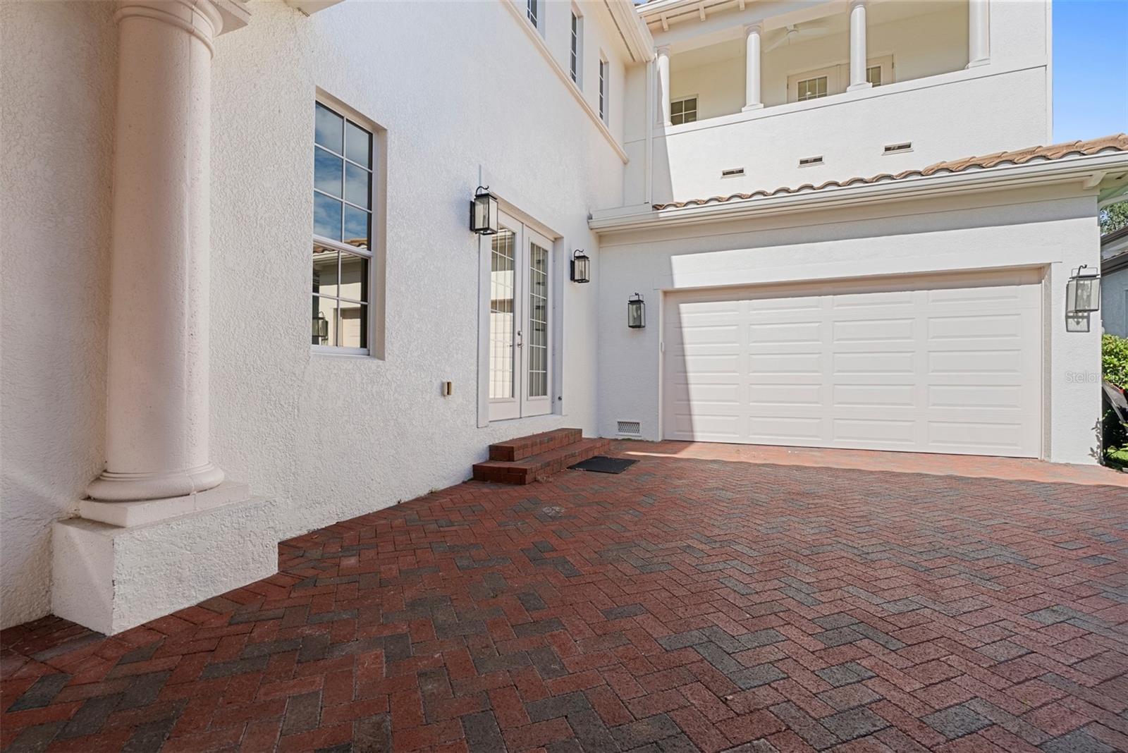 6123 YEATS MANOR DRIVE