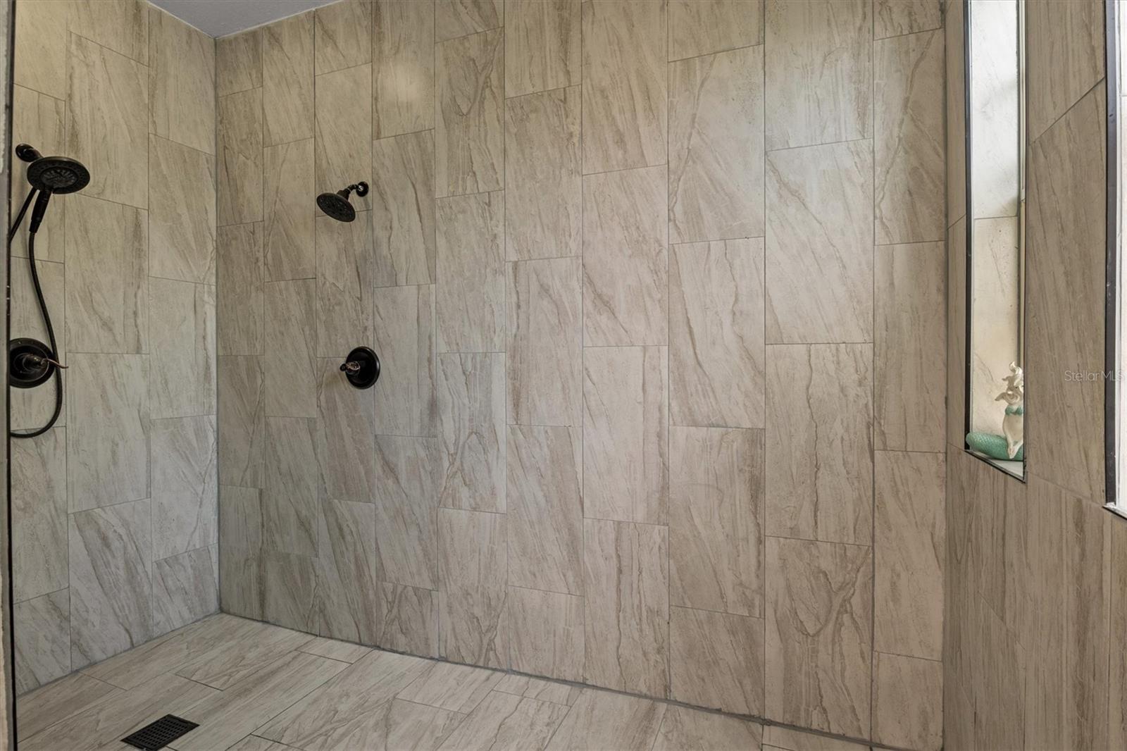 CHATSWORTH - Residential