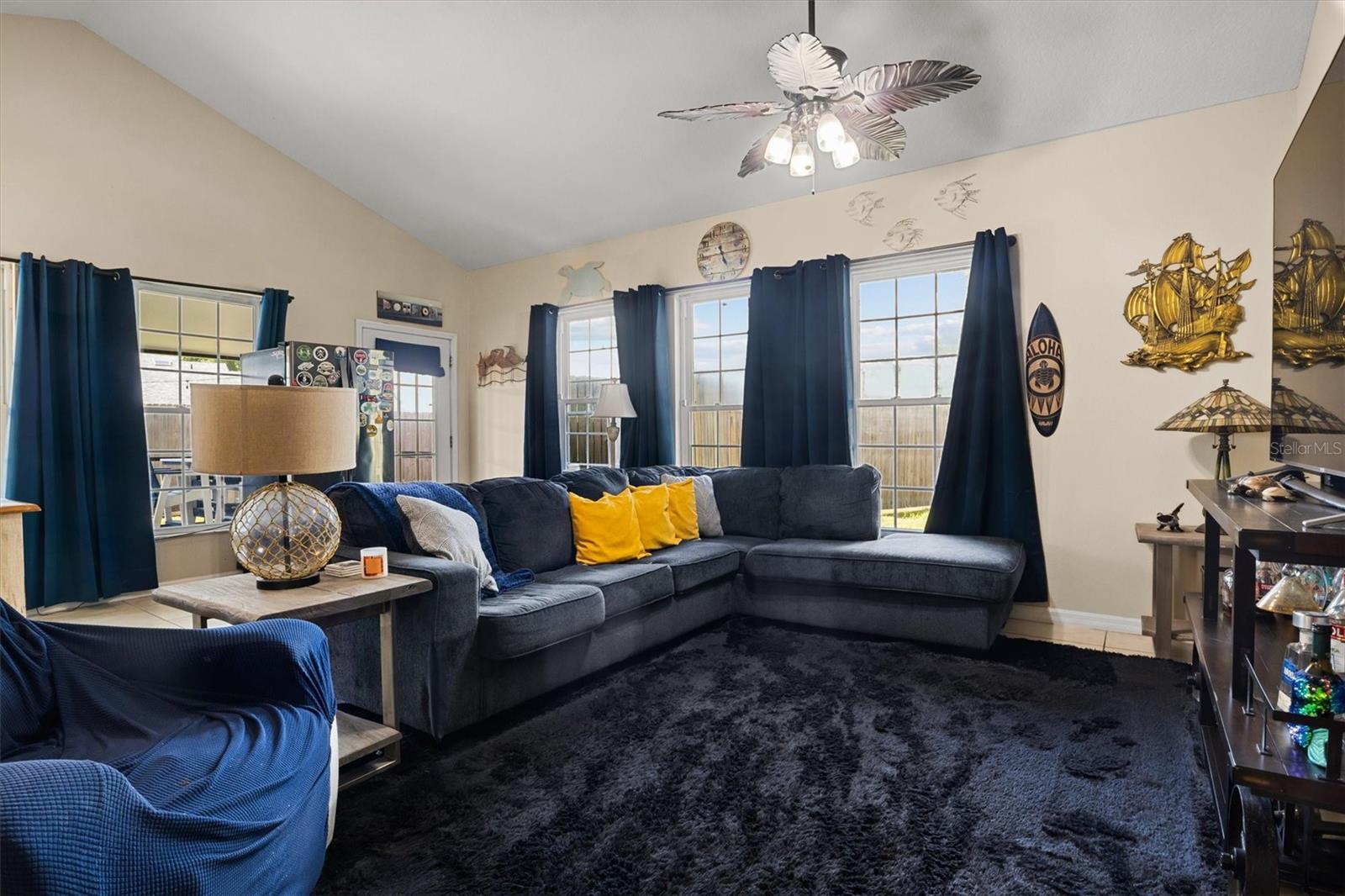 CHATSWORTH - Residential