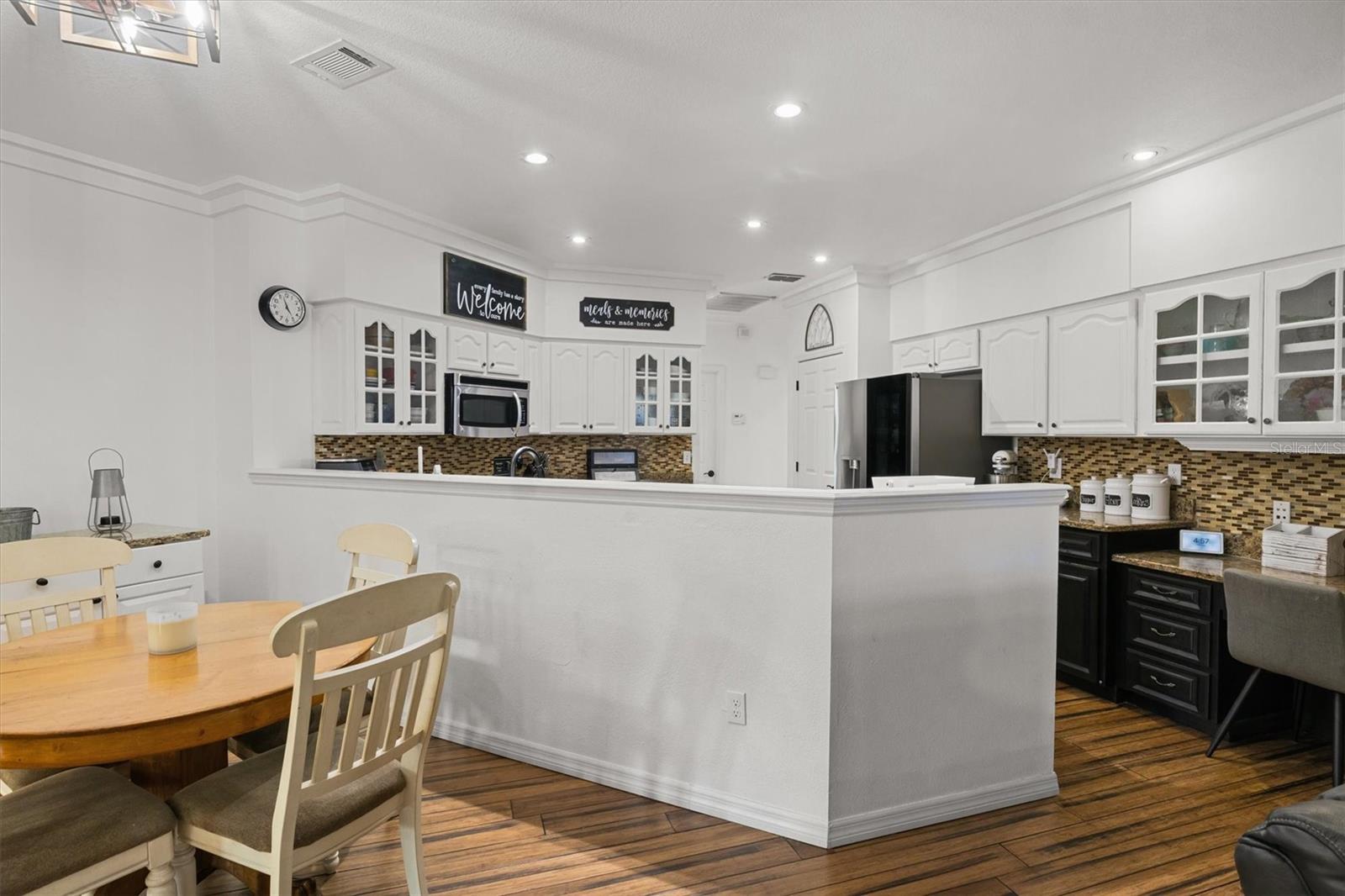 CHATSWORTH - Residential