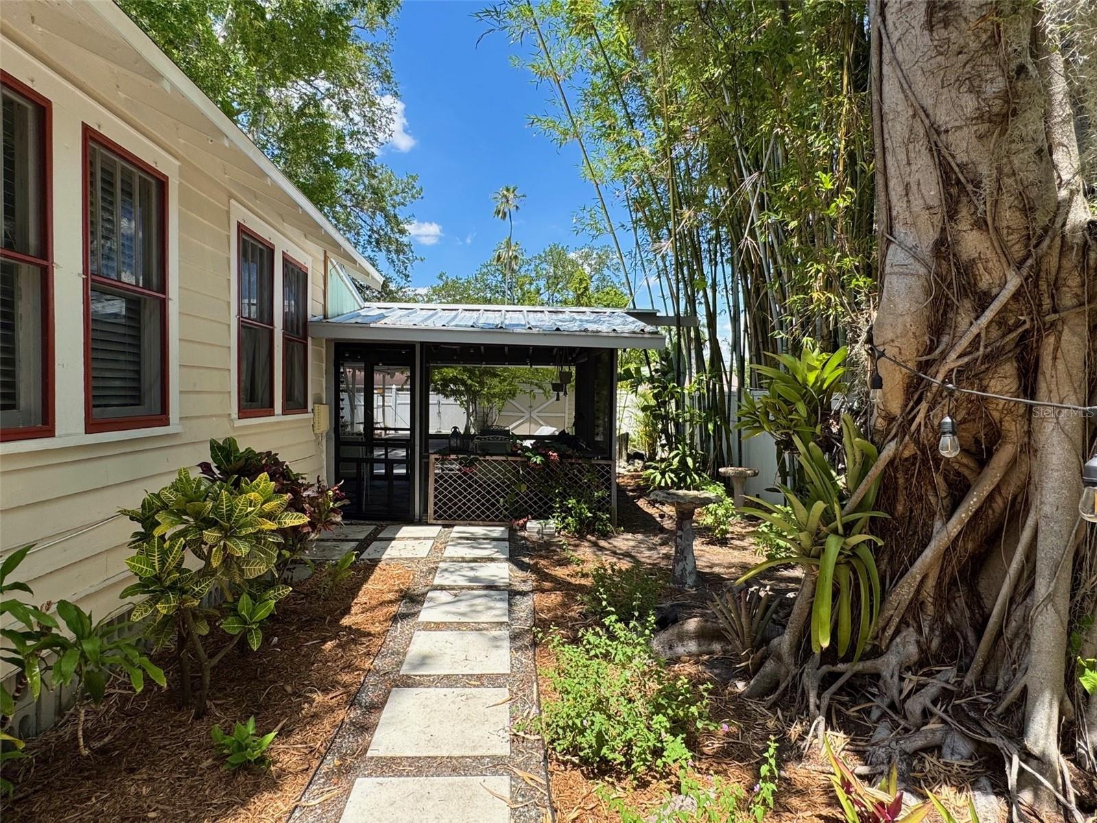 SARASOTA RICHLAND AVE SUB - Residential
