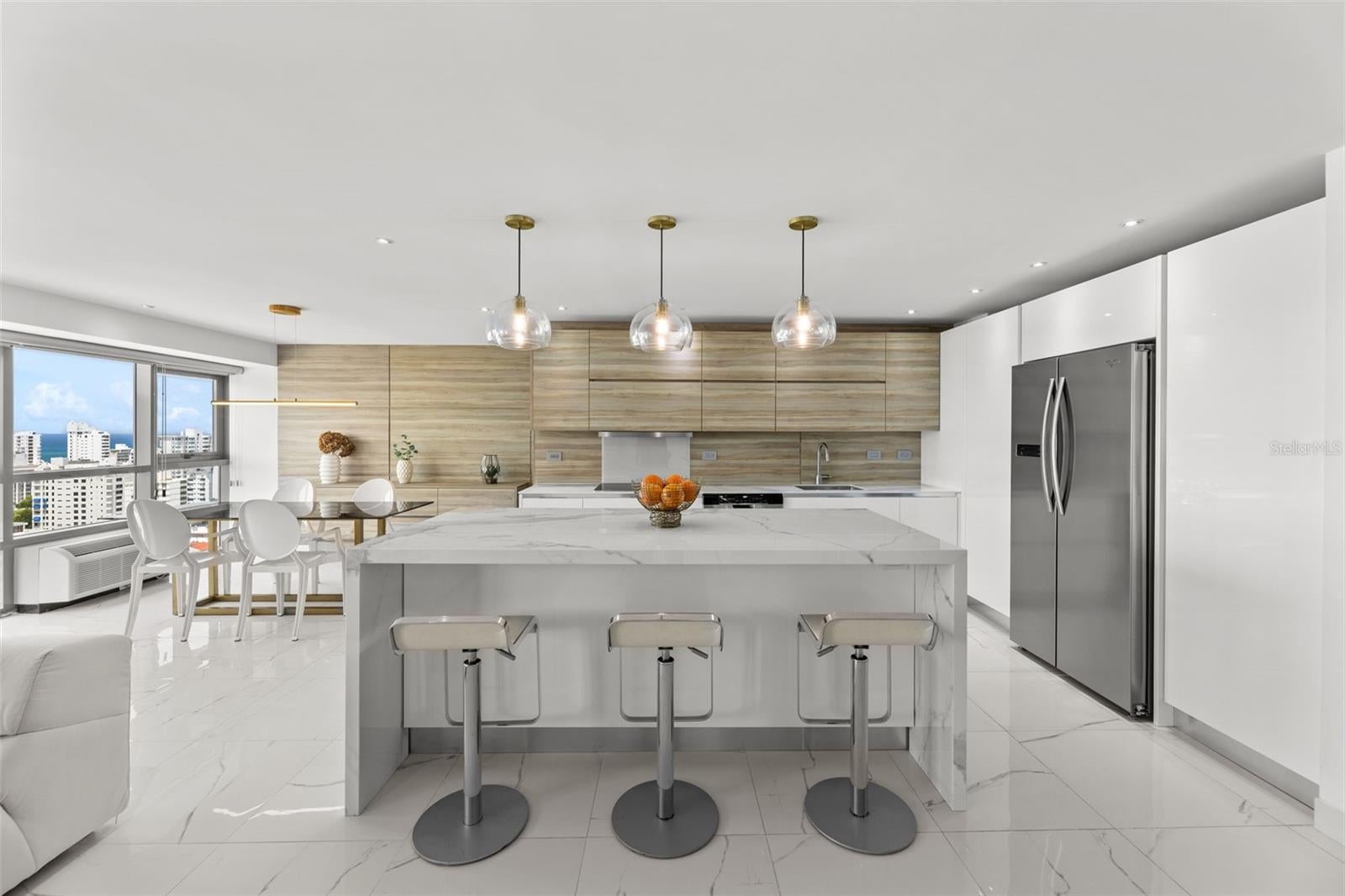 103 AVENIDA DE DIEGO 1906 South