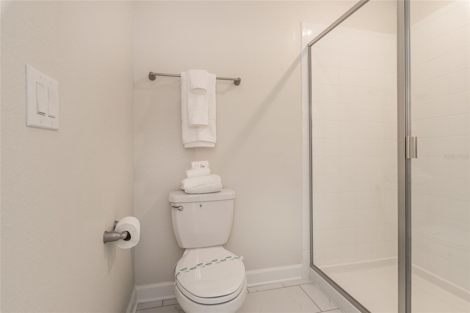 STONEYBROOK SOUTH PH J-2 & J-3 - Residential Lease