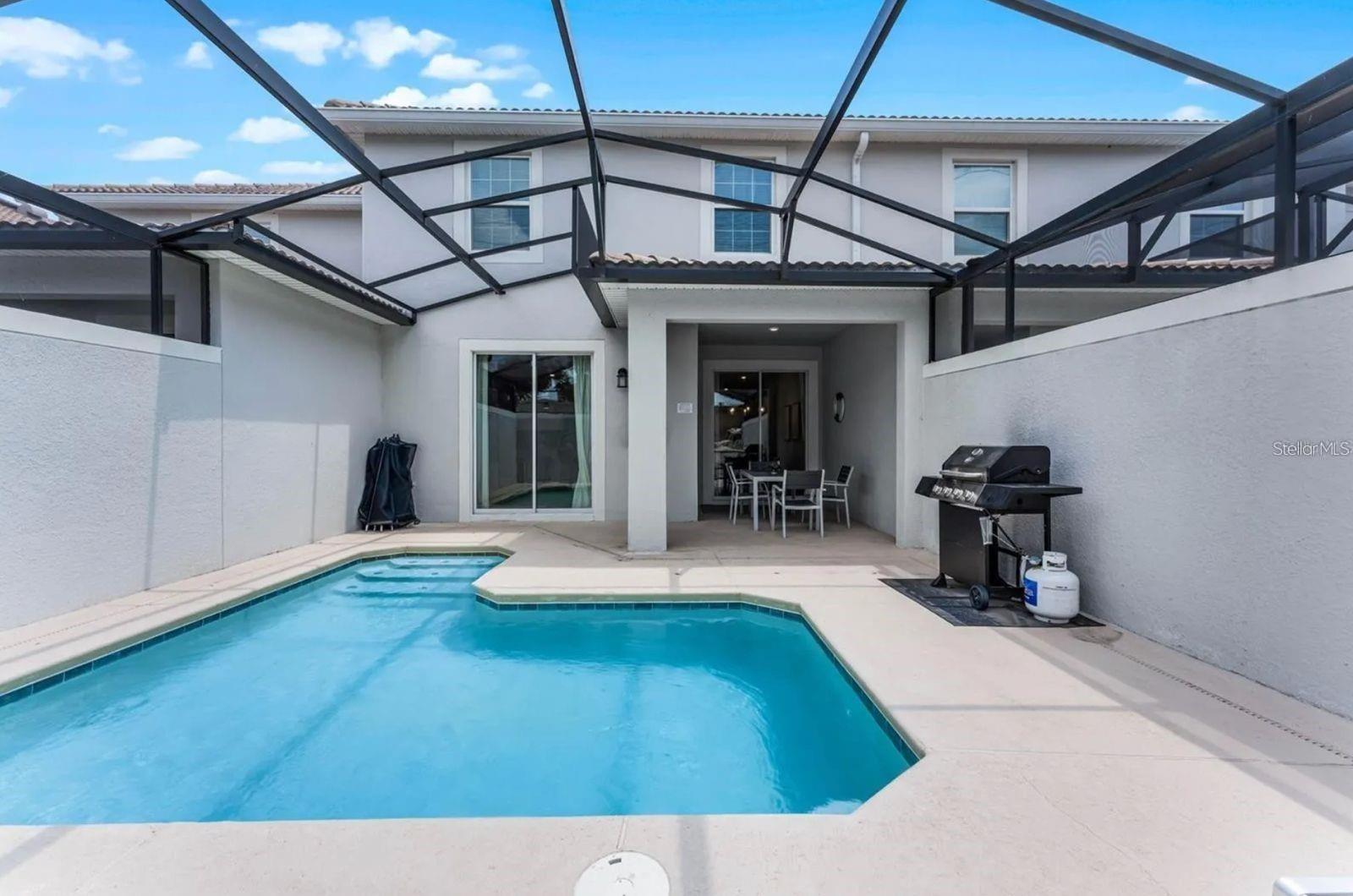 STOREY LAKE PH 3 - Residential