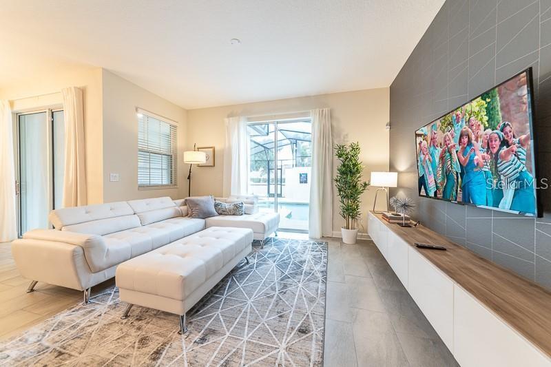 STOREY LAKE PH 3 - Residential