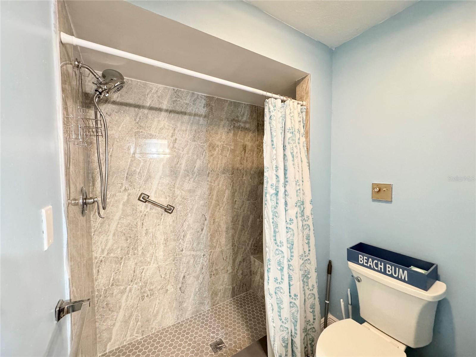 TAHITIAN GARDENS CONDO - Residential