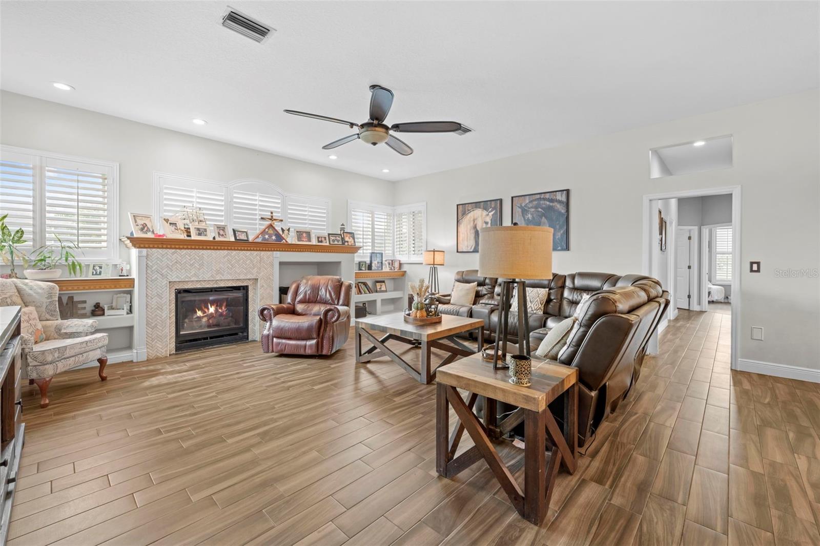 PRISTINE PLACE PH 1 - Residential