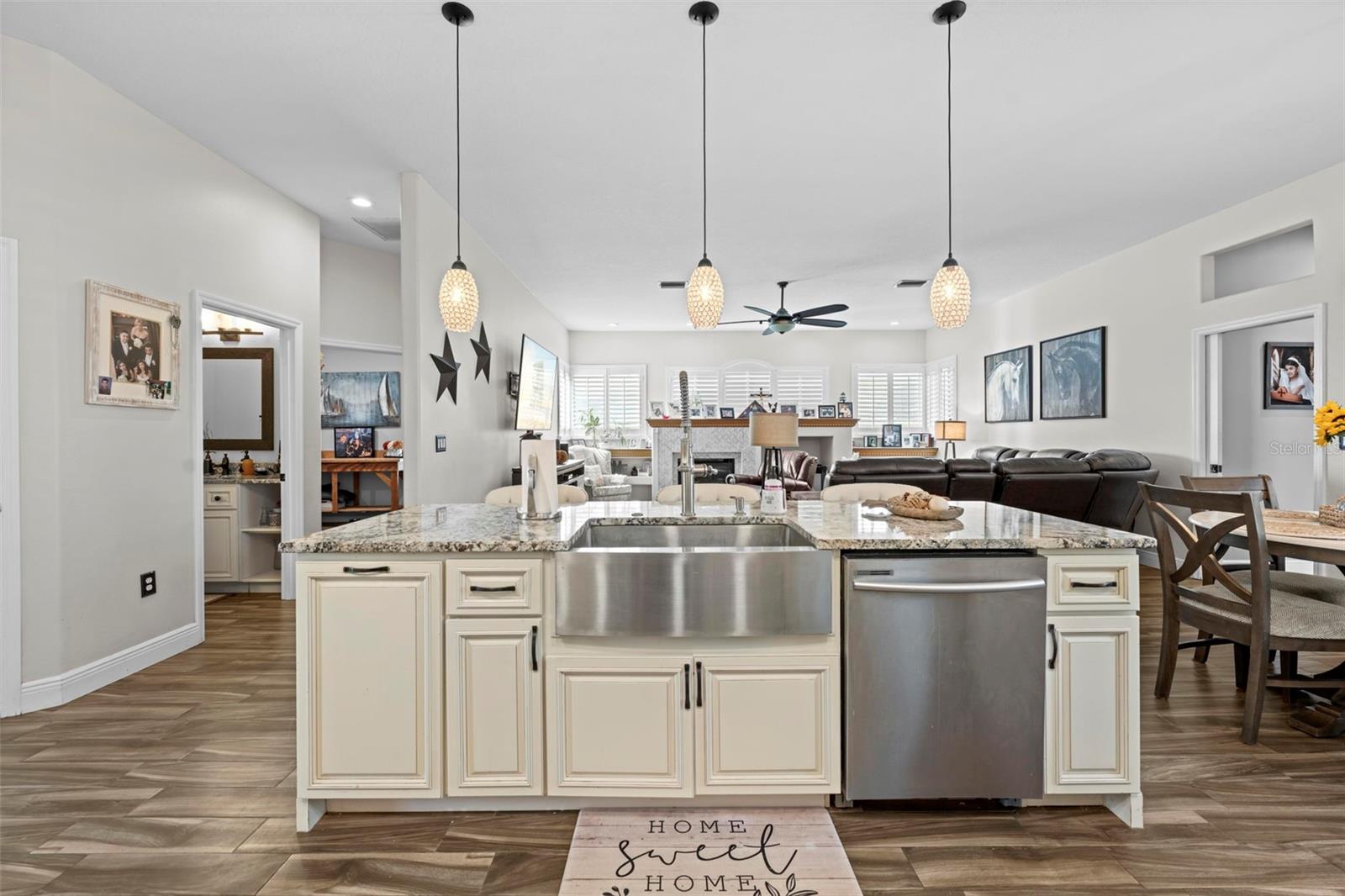 PRISTINE PLACE PH 1 - Residential