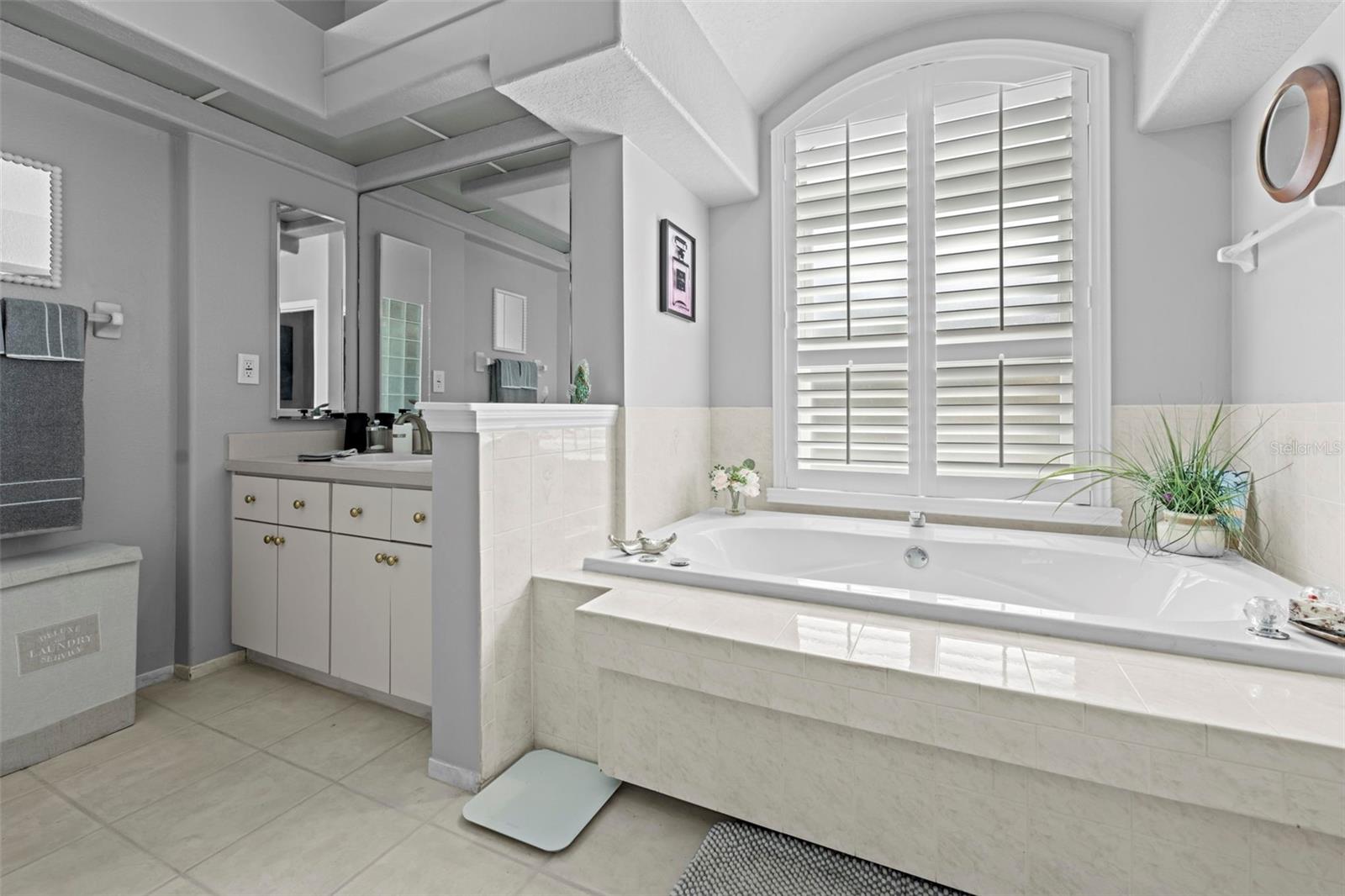 PRISTINE PLACE PH 1 - Residential