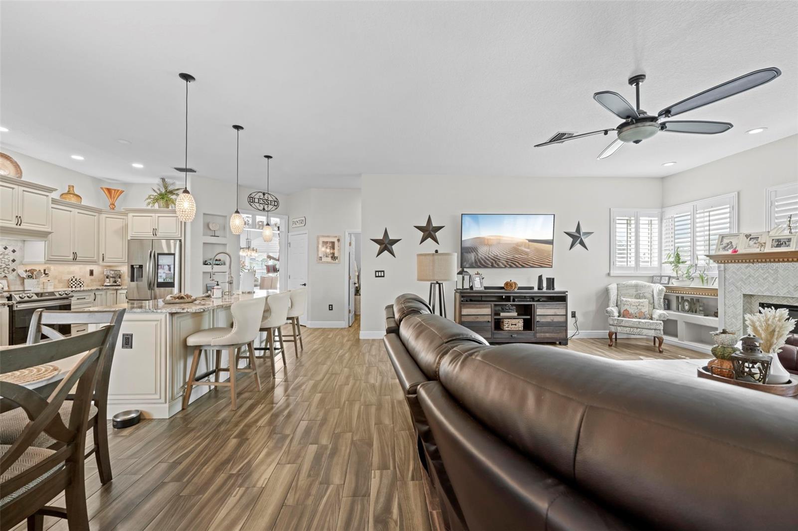 PRISTINE PLACE PH 1 - Residential
