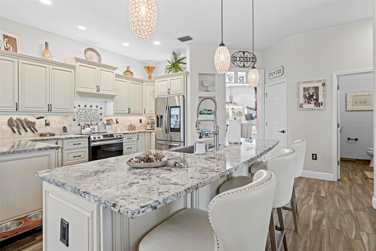 PRISTINE PLACE PH 1 - Residential
