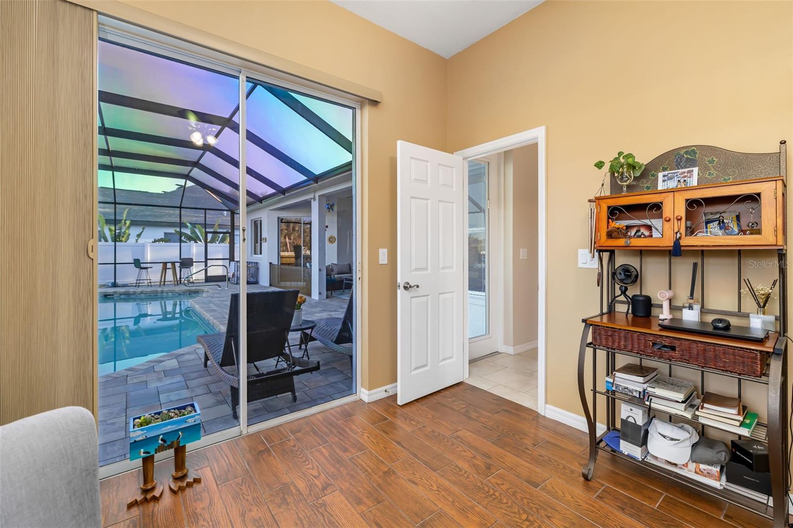 RIVER WOODS PH II - Residential