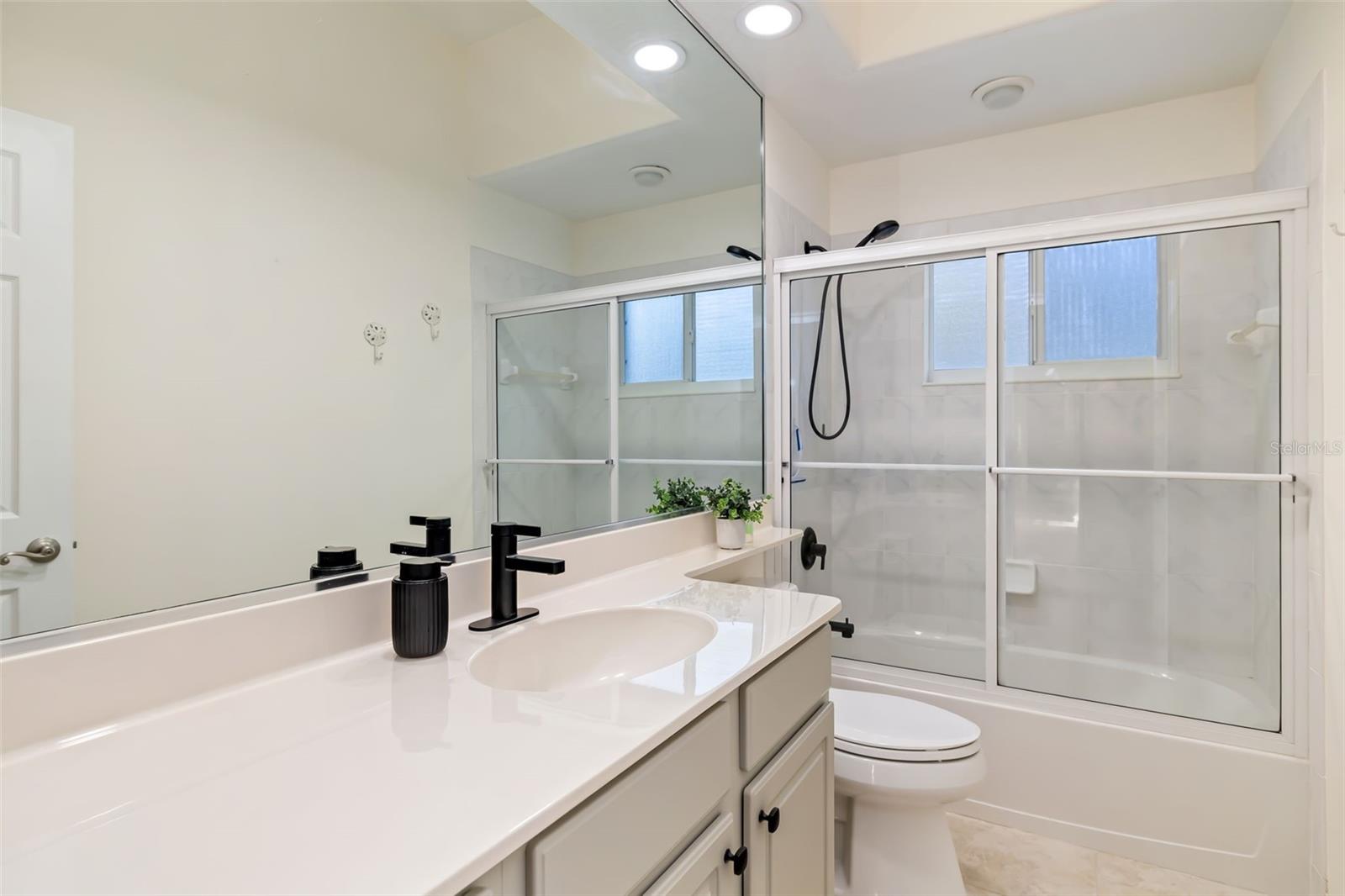 RIVER WOODS PH II - Residential